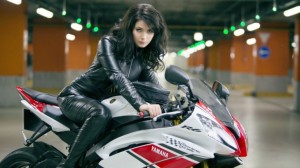 more-and-more-women-are-riding-motorcycles-in-the-us-78099-7