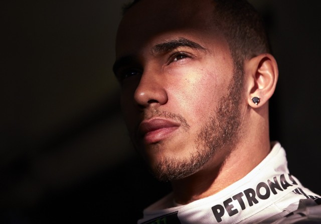 Lewis-Hamilton-Jerez-20132-640x448