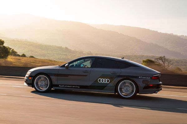 Audi-A7-Sportback-Piloted-Driving-concept-side-profile