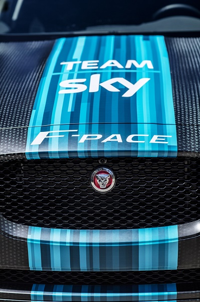 jaguar-f-pace-to-support-team-sky-at-tour-de-france-2015-video-photo-gallery_4