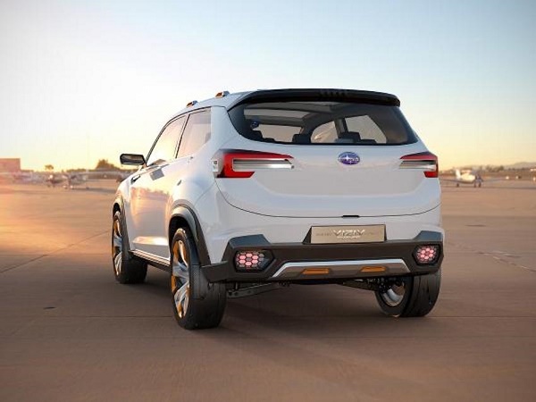 Subaru-Viziv-Future-Concept-rear-unveiled
